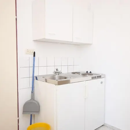 Apartment Studio 6185b Razanac