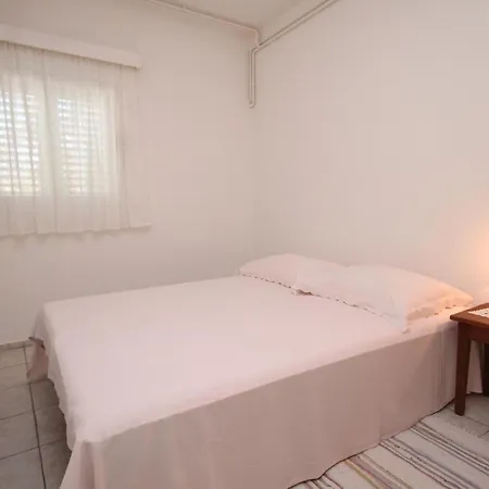 Apartment Studio 6185b